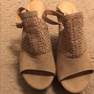 suede 6 inch peptoe heels tan color